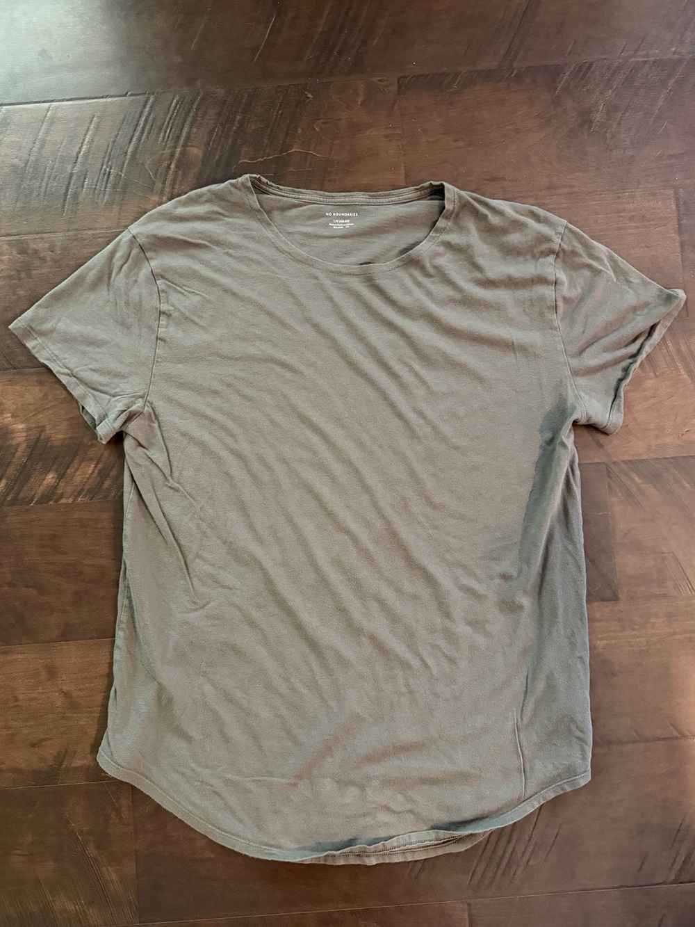 No Boundaries Olive Green Essential Crewneck T-Shirt Men’s Large